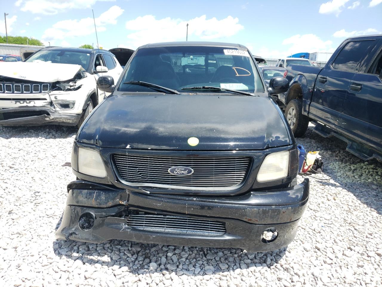 Photo 9 from auction – 2000 FORD F150 with VIN 2FTRX07L9YCA92846