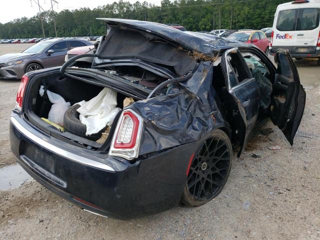 Photo 4 from auction – 2015 CHRYSLER 300 LIMITE with VIN 2C3CCAAG0FH898954