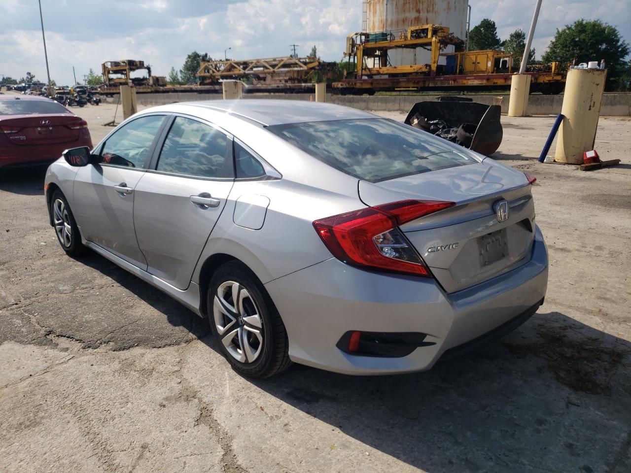 Photo 16 from auction – 2016 HONDA CIVIC LX with VIN 19XFC2F55GE080252
