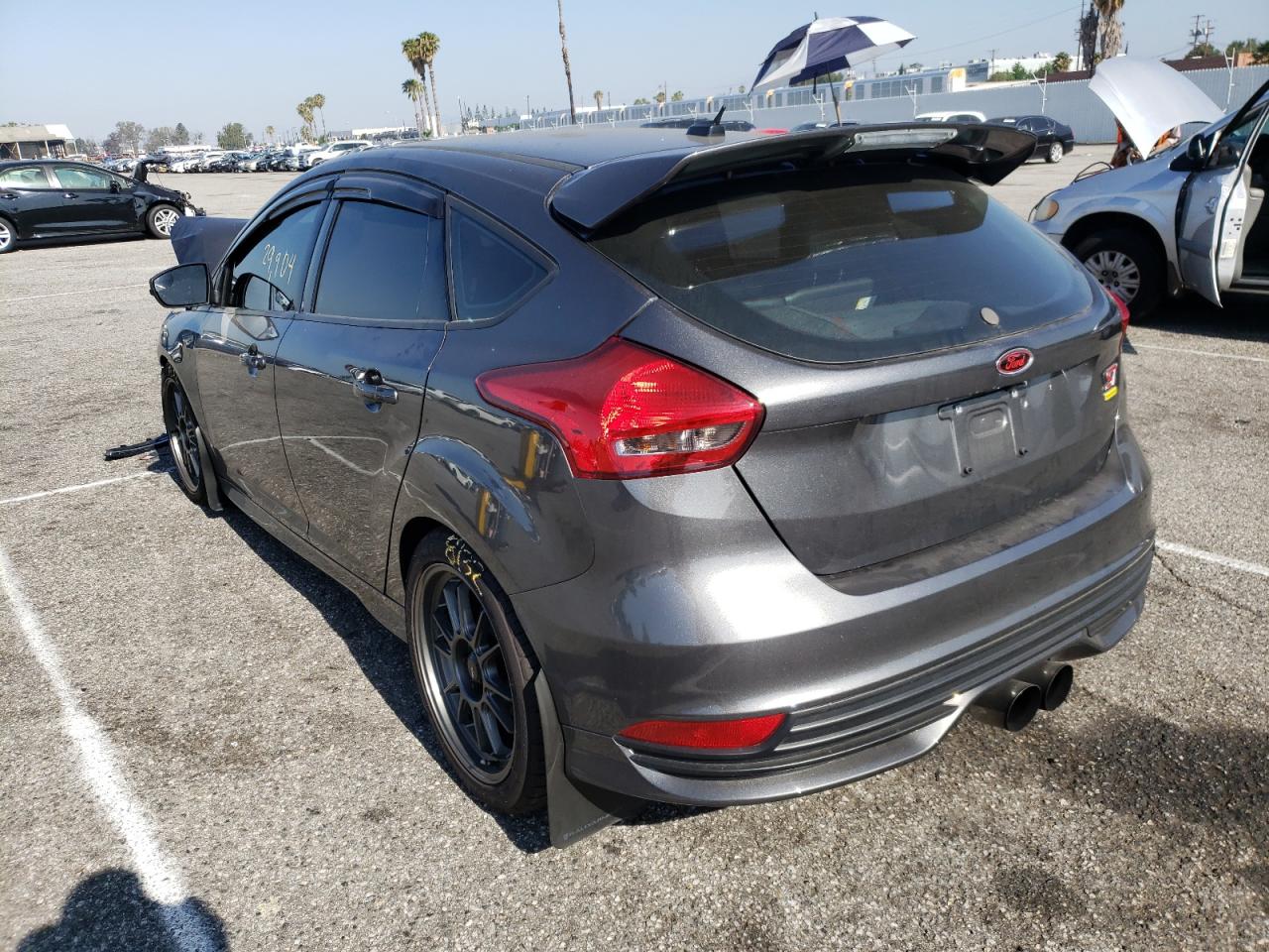 Photo 3 from auction – 2017 FORD FOCUS ST with VIN 1FADP3L94HL308409