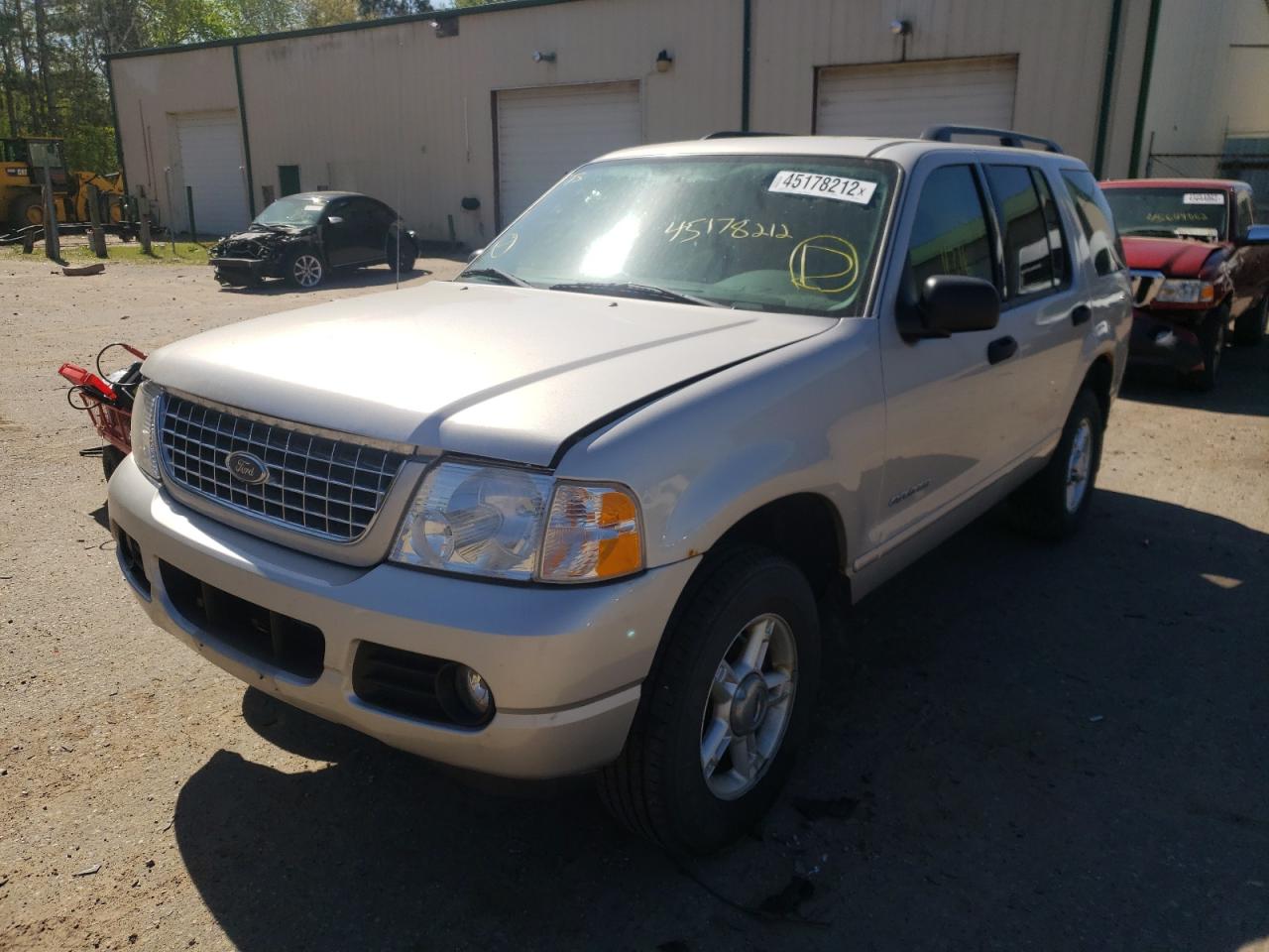 Photo 2 from auction – 2004 FORD EXPLORER X with VIN 1FMDU73K64UB65895