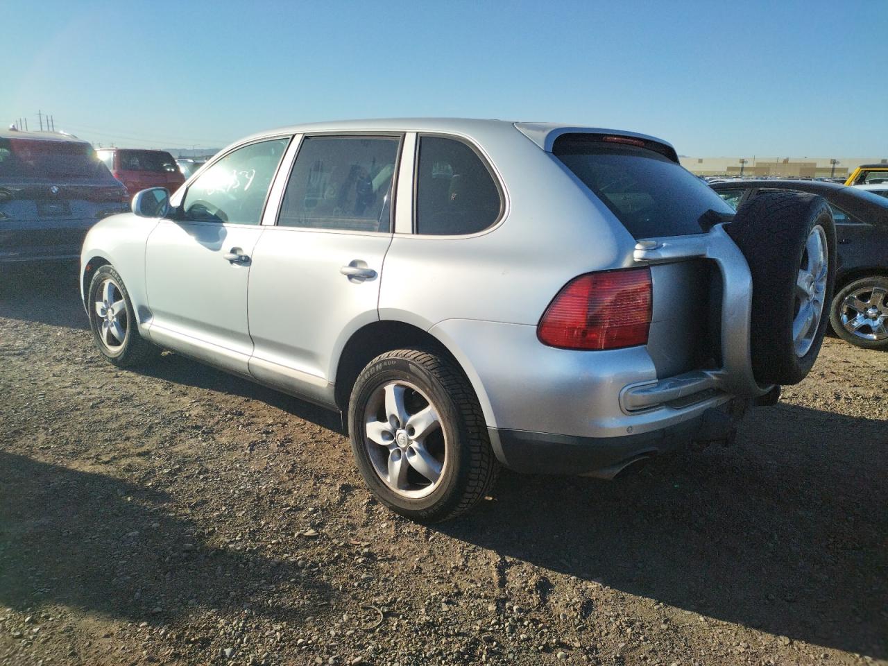 Photo 3 from auction – 2004 PORSCHE CAYENNE S with VIN WP1AB29P64LA71779