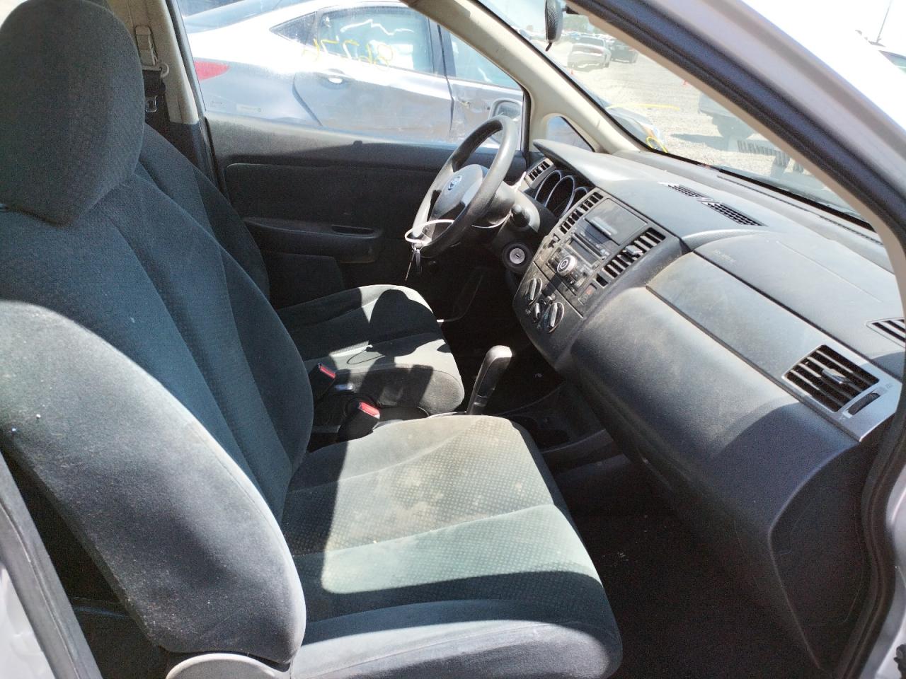 Photo 5 from auction – 2011 NISSAN VERSA S with VIN 3N1BC1AP4BL454956