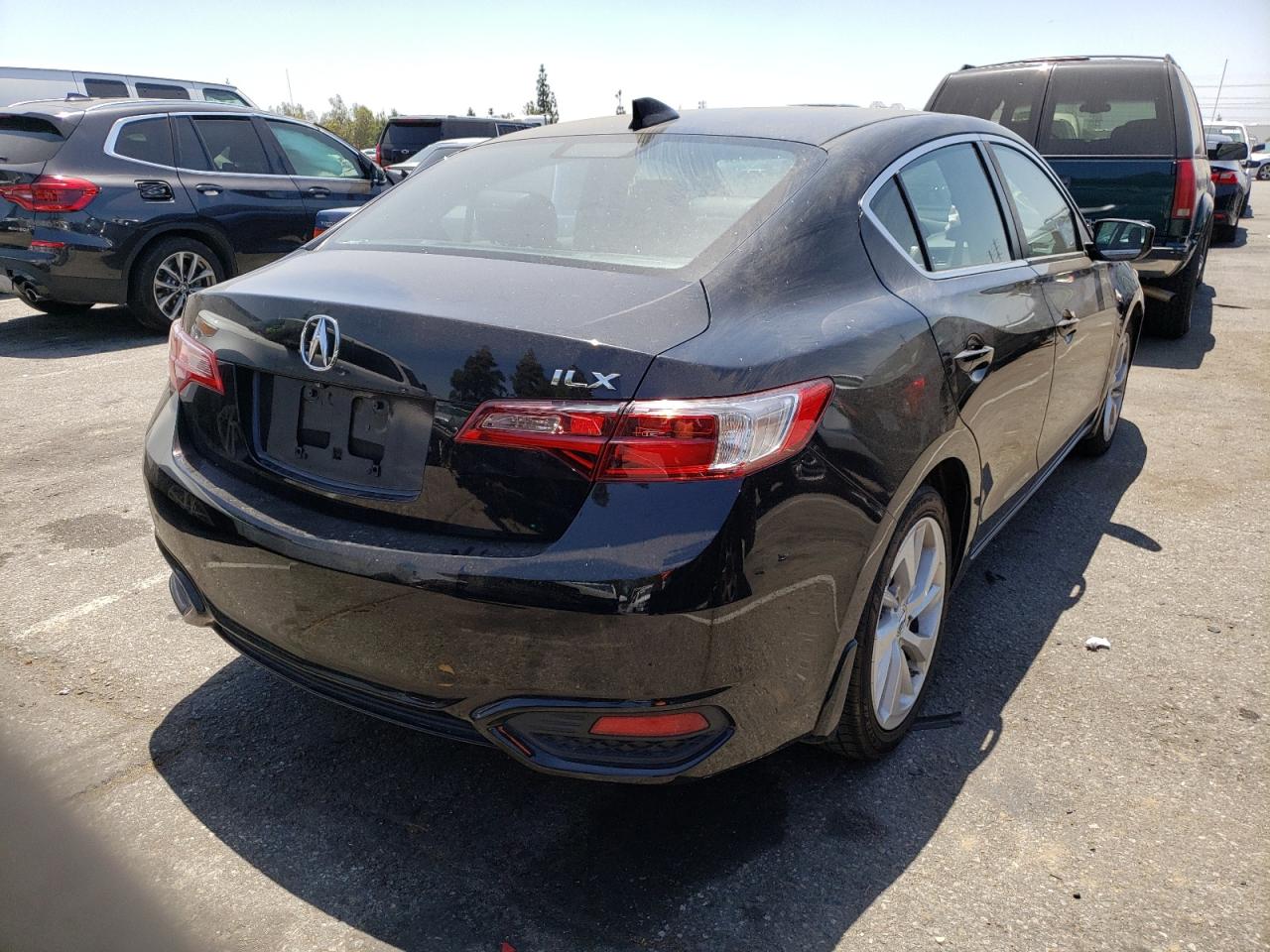 Photo 4 from auction – 2017 ACURA ILX BASE W with VIN 19UDE2F38HA007124