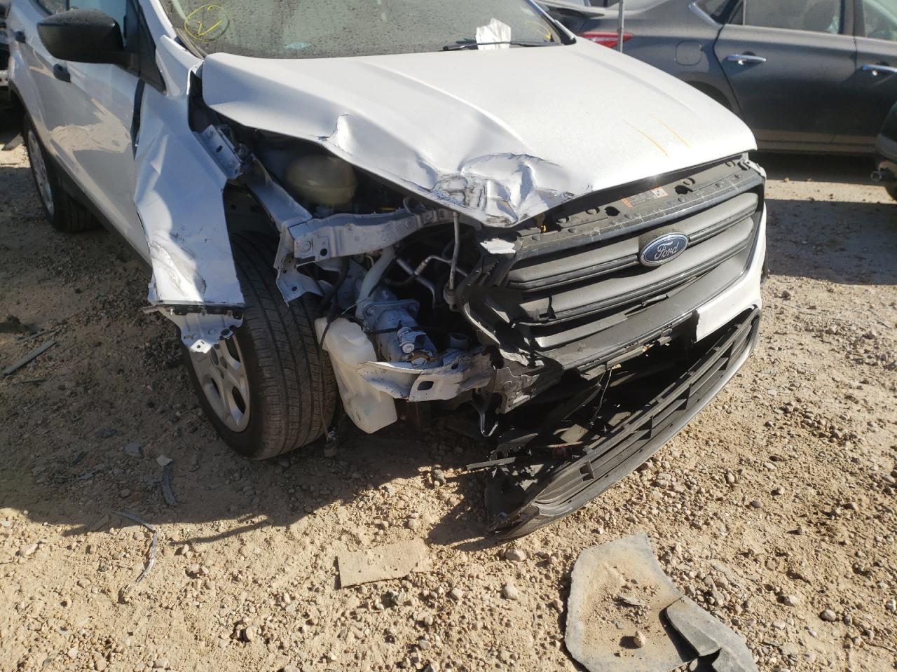 Photo 9 from auction – 2019 FORD ESCAPE S with VIN 1FMCU0F76KUA59843