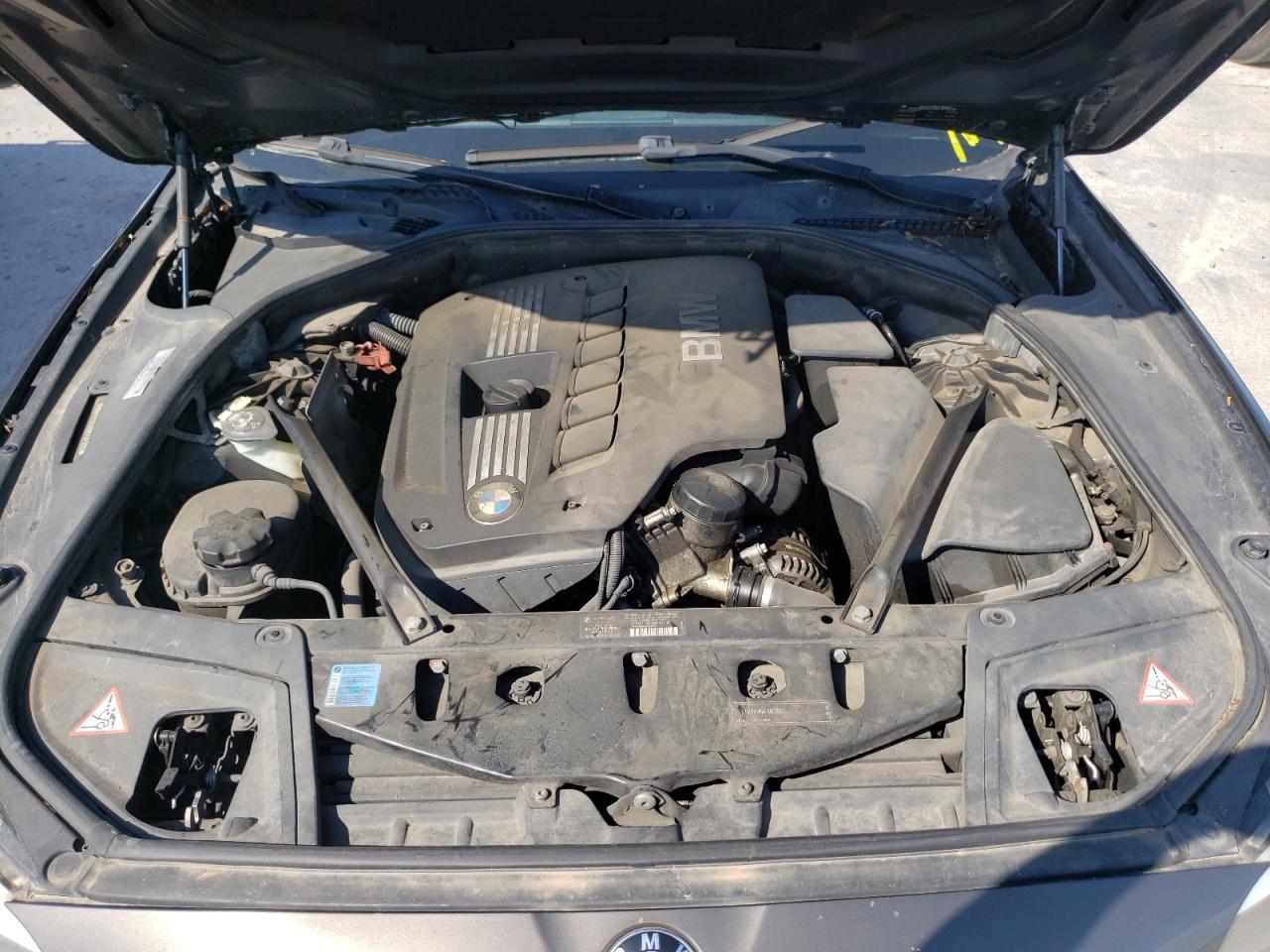 Photo 7 from auction – 2011 BMW 528 I with VIN WBAFR1C52BC737292