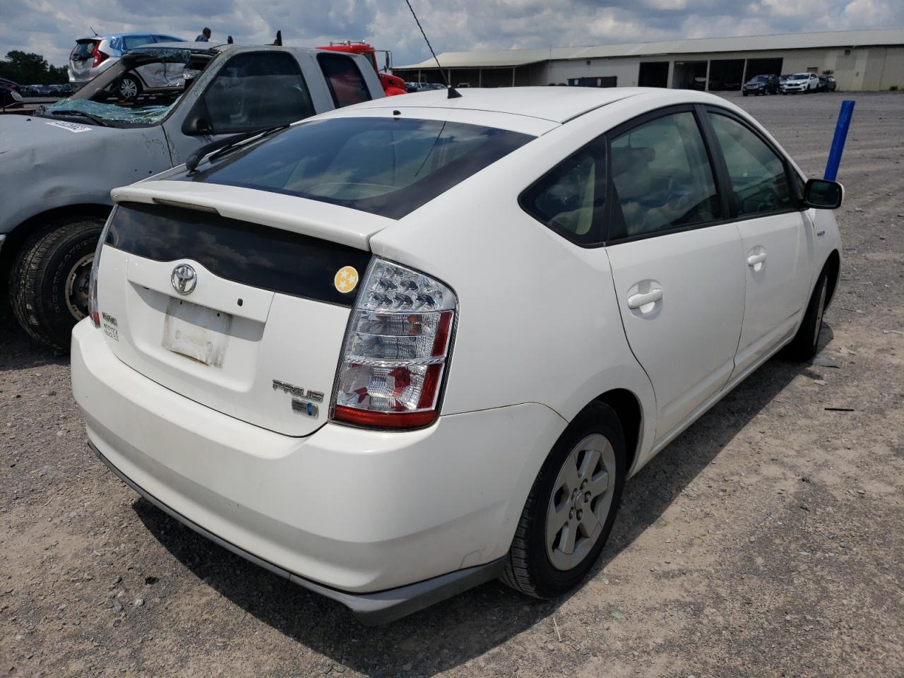 Photo 4 from auction – 2007 TOYOTA PRIUS with VIN JTDKB20U477659816
