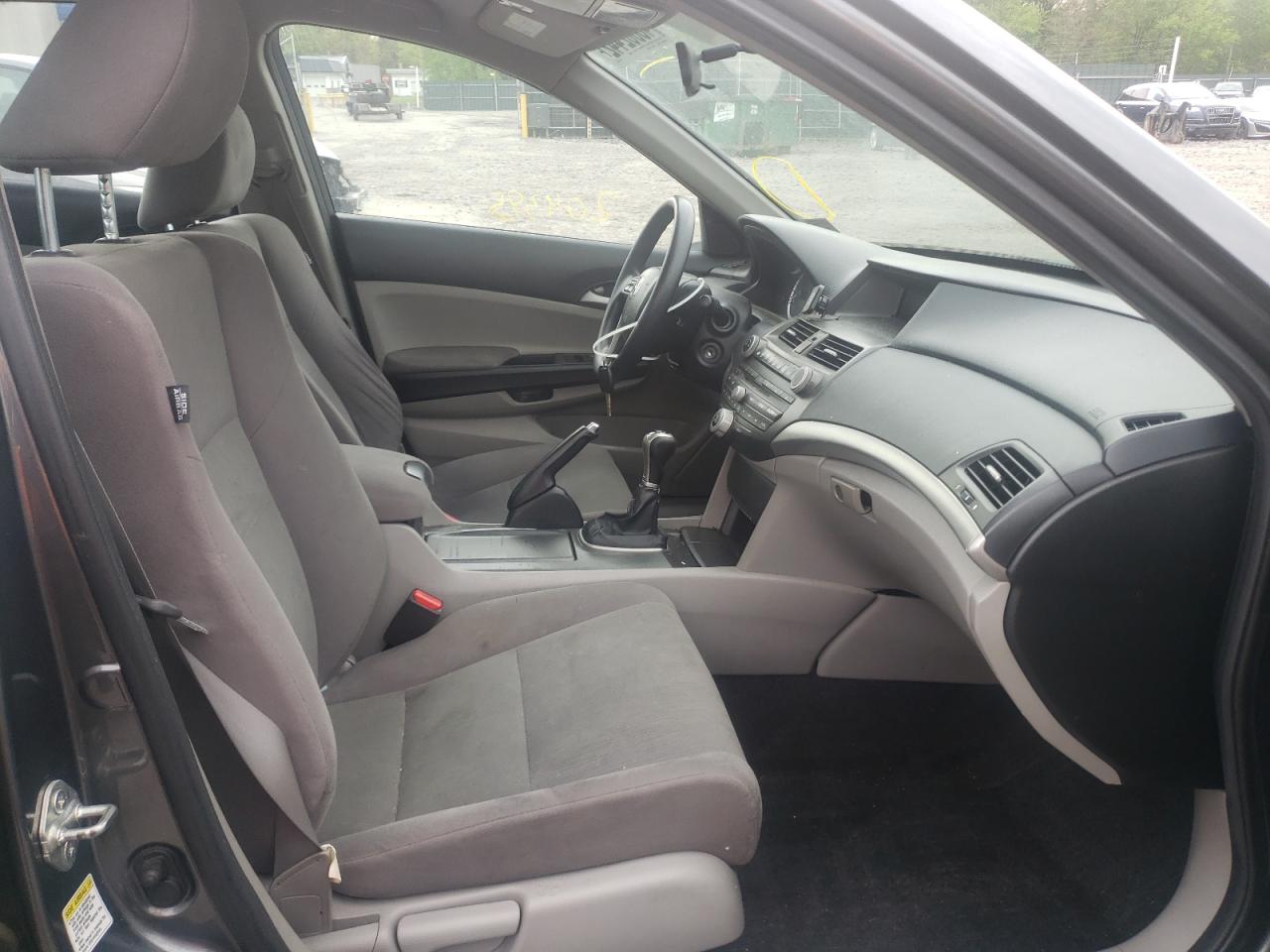 Photo 19 from auction – 2012 HONDA ACCORD LX with VIN 1HGCP2E31CA013430