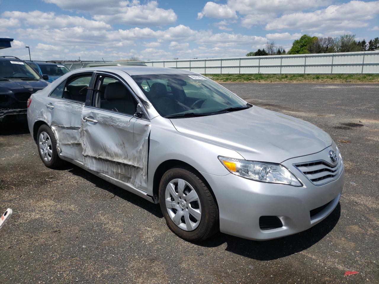 TOYOTA CAMRY BASE 2011 with VIN 4T1BF3EK8BU118128 - Photo from auction