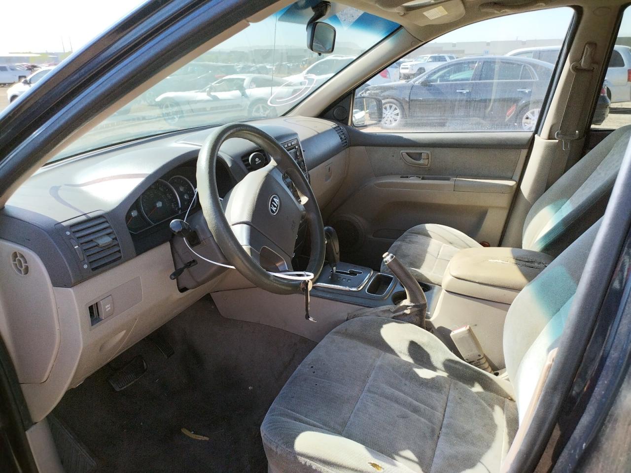 Photo 5 from auction – 2008 KIA SORENTO EX with VIN KNDJD735085806136