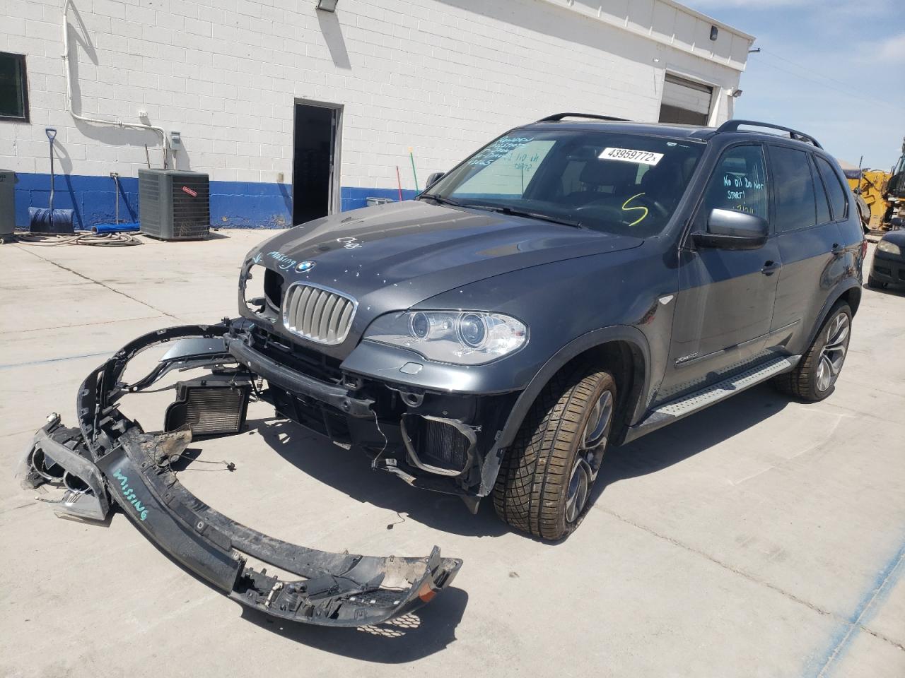 Photo 2 from auction – 2013 BMW X5 XDRIVE5 with VIN 5UXZV8C50D0C16632