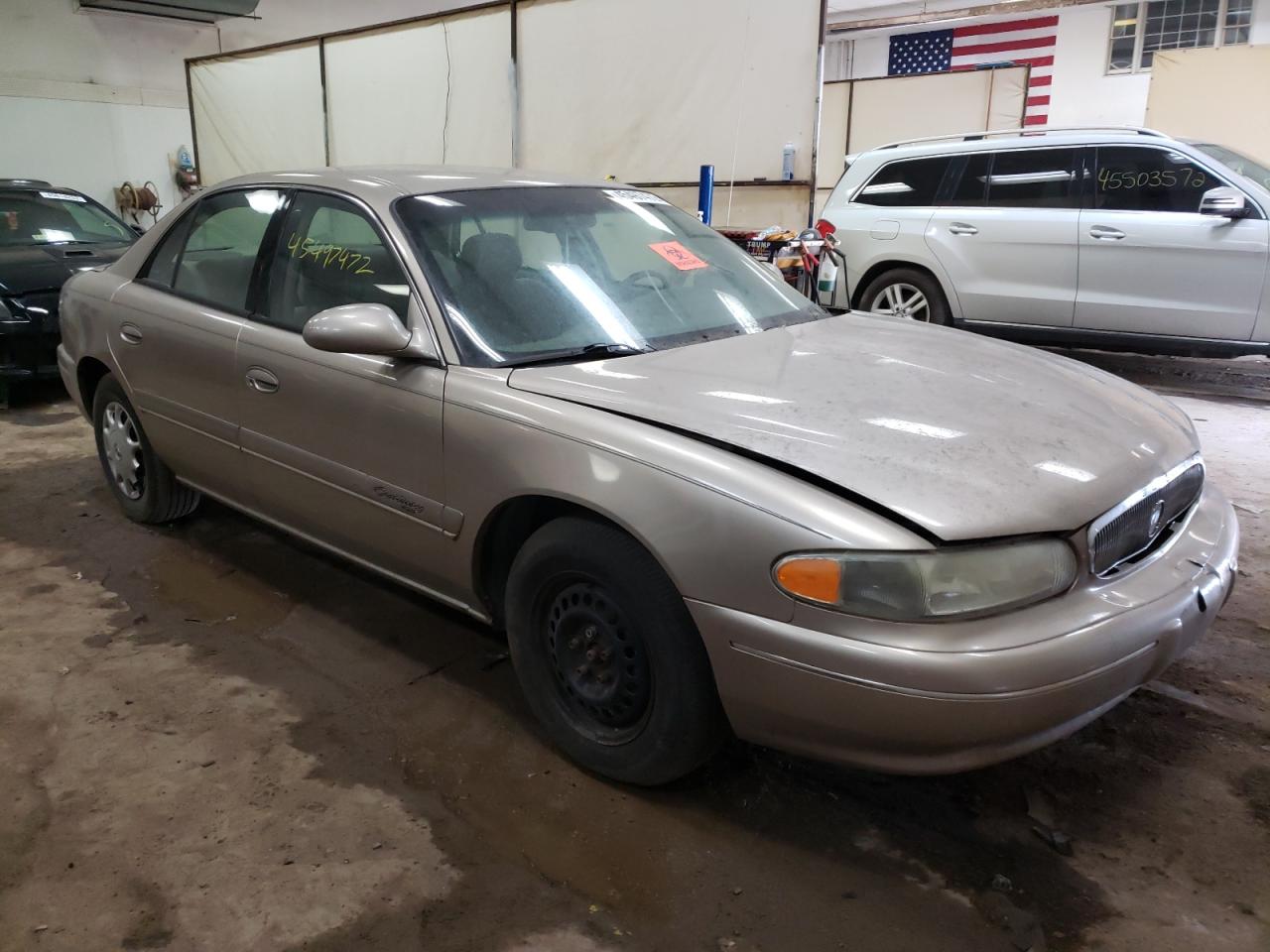 BUICK CENTURY CU 1998 with VIN 2G4WS52M0W1501853 - Photo from auction