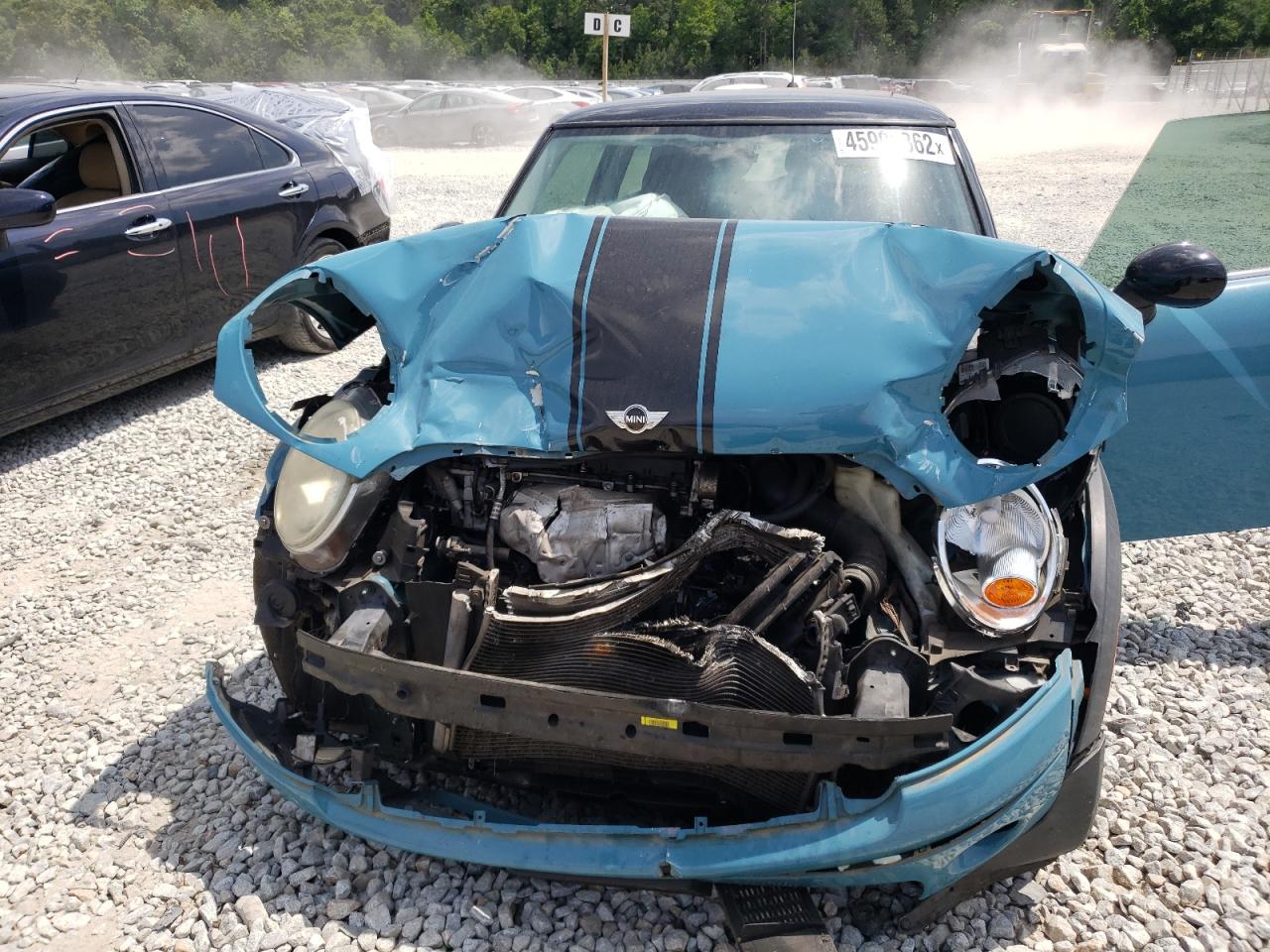 Photo 7 from auction – 2007 MINI COOPER with VIN WMWMF33567TT58458