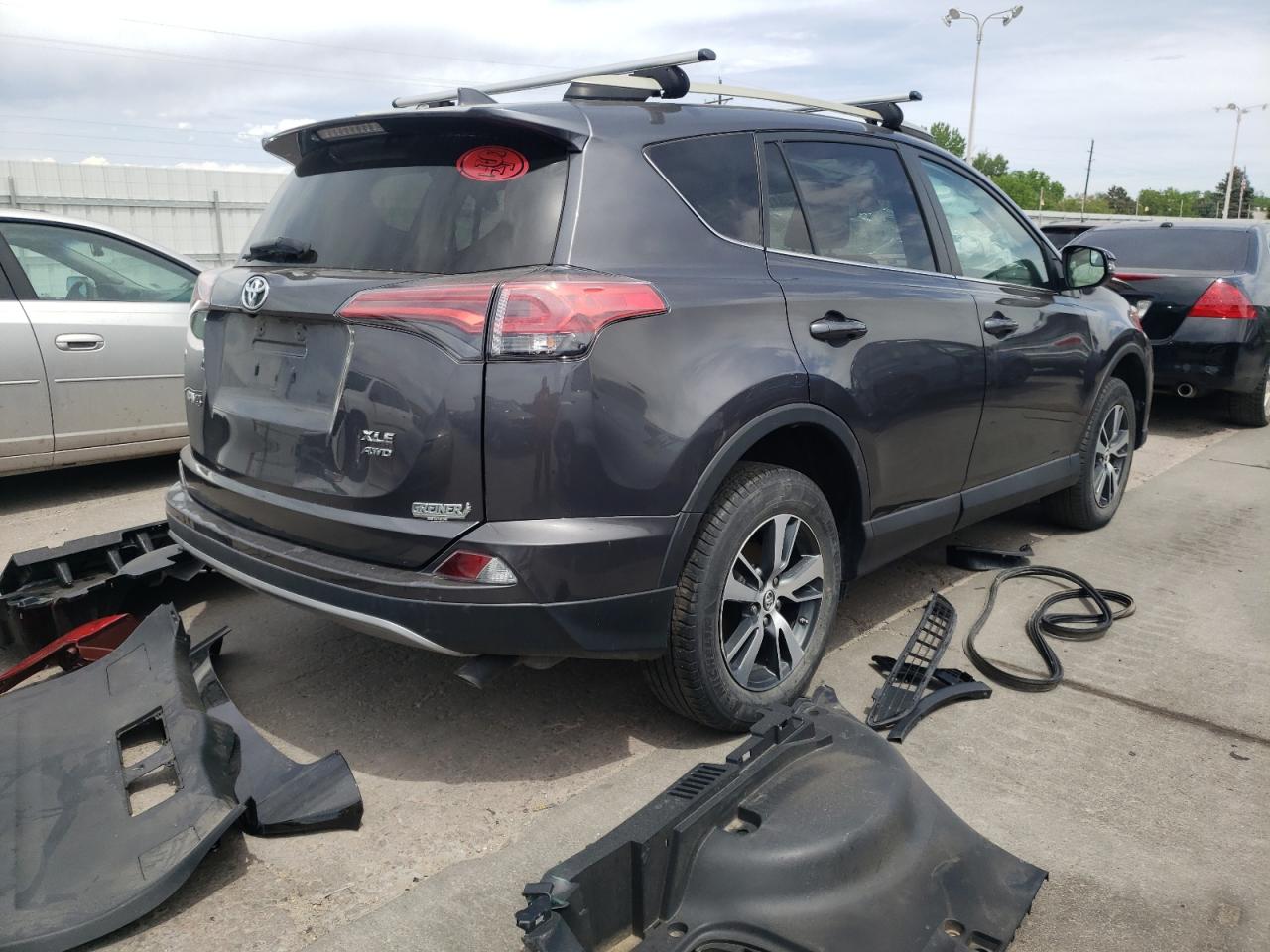 Photo 4 from auction – 2018 TOYOTA RAV4 ADVEN with VIN 2T3RFREV5JW788379