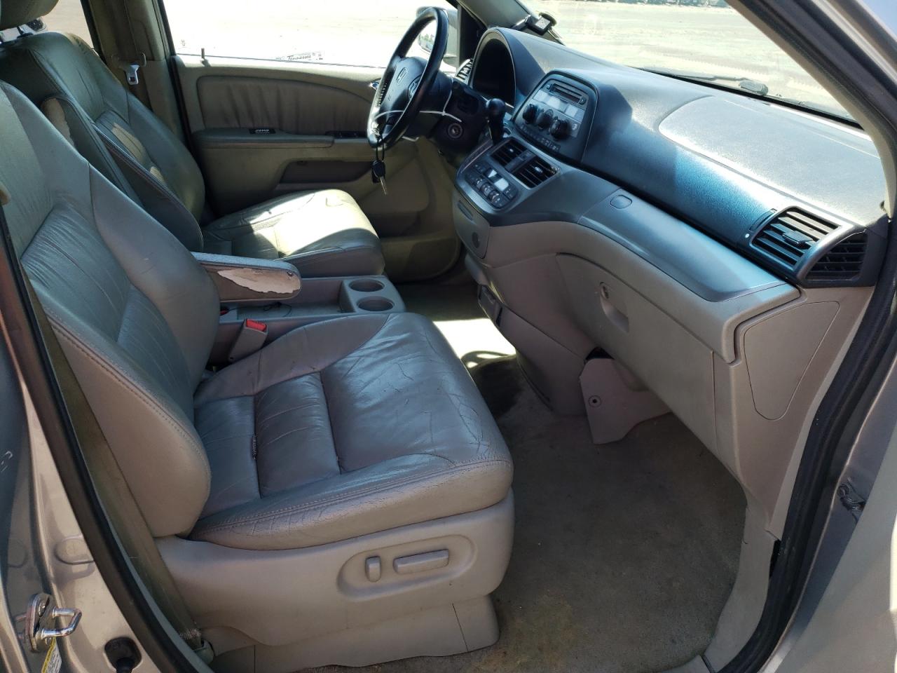 Photo 5 from auction – 2010 HONDA ODYSSEY EX with VIN 5FNRL3H65AB003018