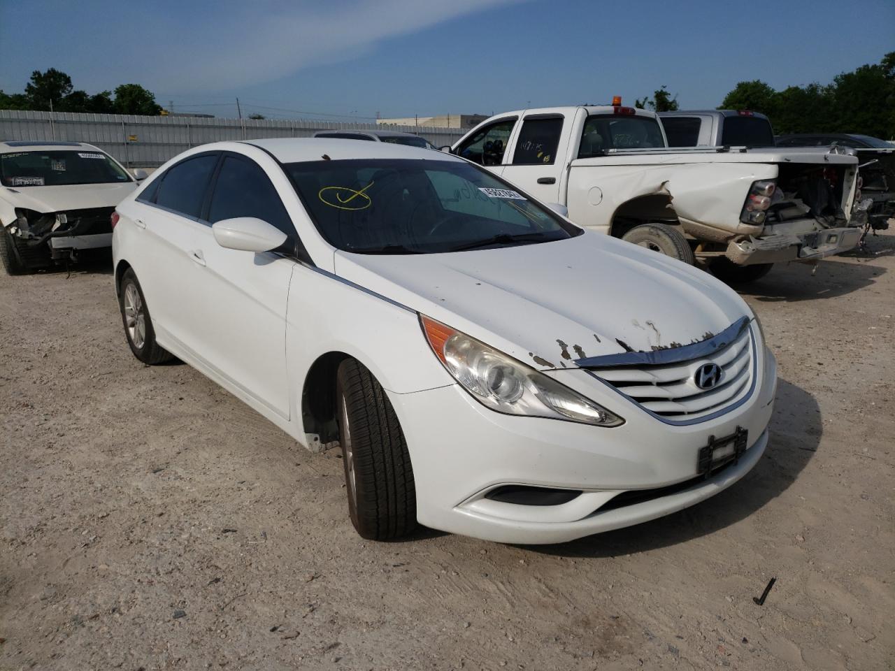 HYUNDAI SONATA GLS 2011 with VIN 5NPEB4AC1BH118595 - Photo from auction