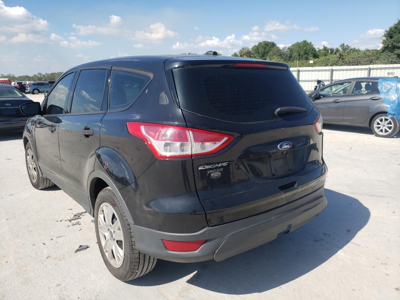 Photo 3 from auction – 2014 FORD ESCAPE S with VIN 1FMCU0F73EUA35441
