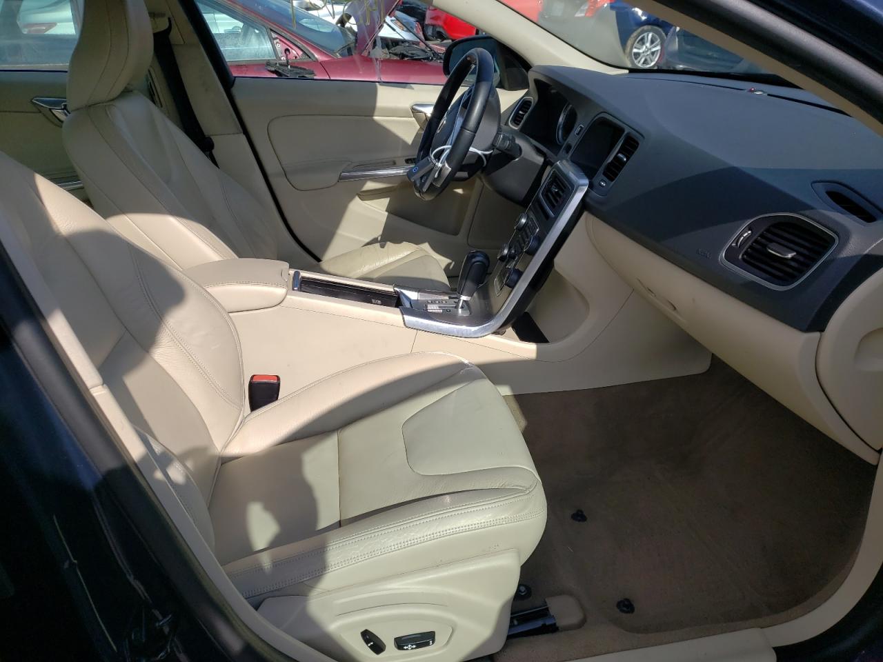 Photo 5 from auction – 2012 VOLVO S60 T5 with VIN YV1622FS4C2142332