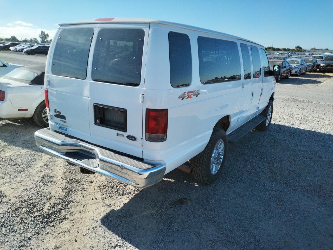 Photo 4 from auction – 2011 FORD ECONOLINE with VIN 1FBSS3BL4BDA44109