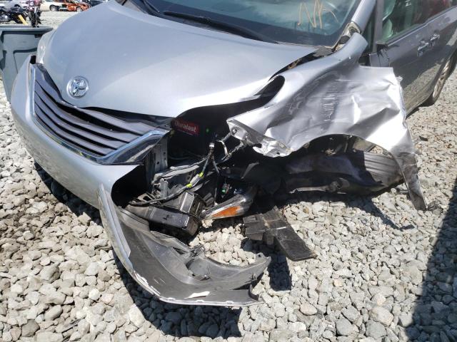 Photo 9 from auction – 2017 TOYOTA SIENNA XLE with VIN 5TDYZ3DC0HS843980