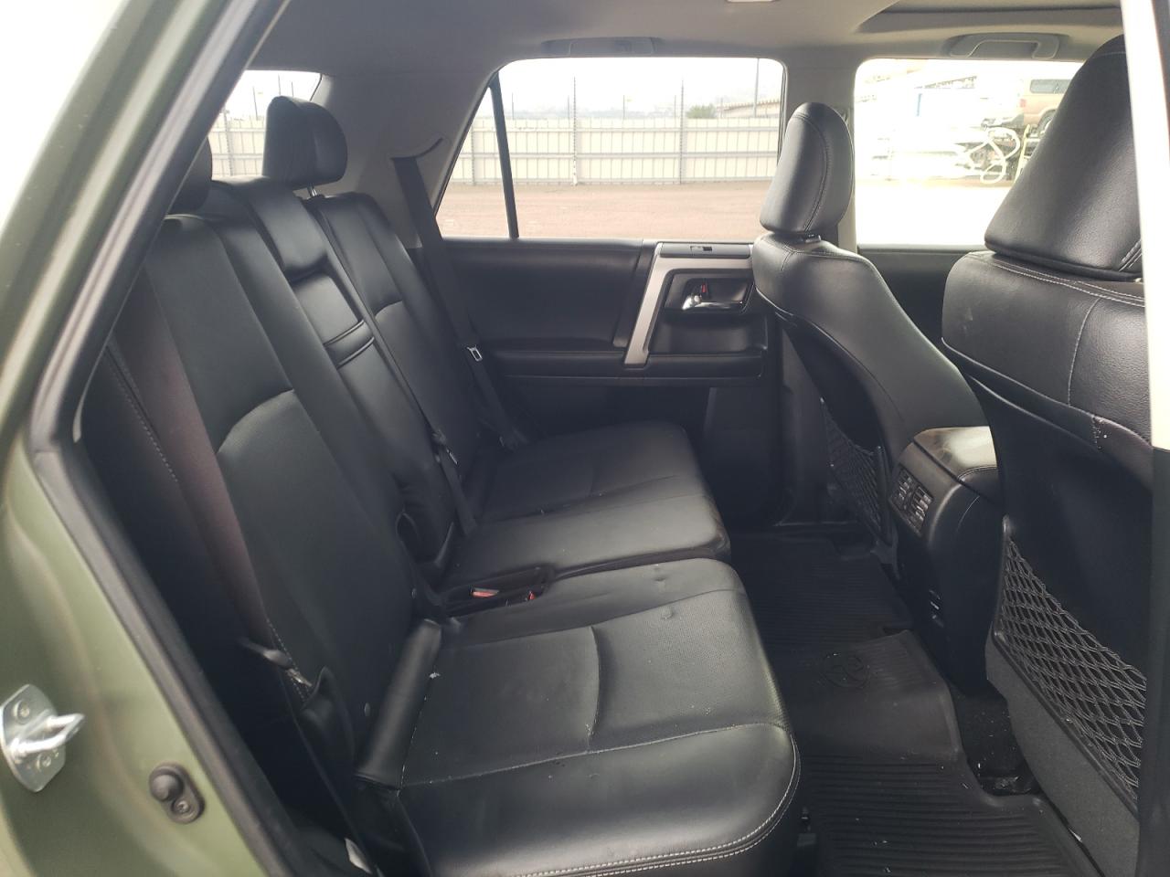 Photo 6 from auction – 2018 TOYOTA 4RUNNER SR with VIN JTEBU5JRXJ5518673