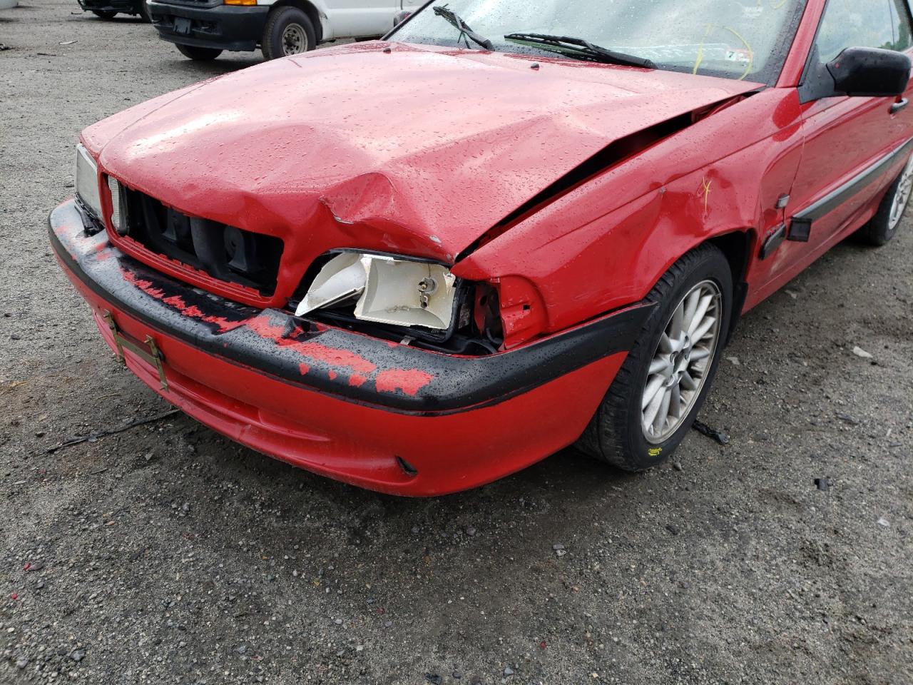 Photo 9 from auction – 2000 VOLVO C70 TURBO with VIN YV1NC56D9YJ014354