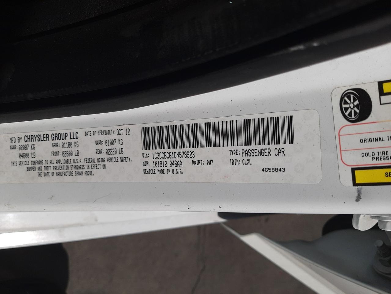Photo 10 from auction – 2013 CHRYSLER 200 LIMITE with VIN 1C3CCBCG1DN578923