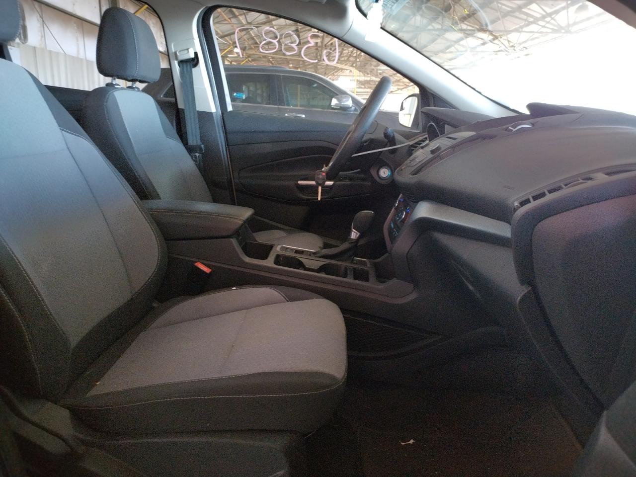 Photo 5 from auction – 2017 FORD ESCAPE SE with VIN 1FMCU0GD8HUC80759