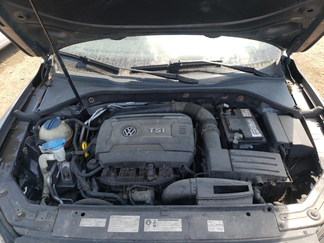 Photo 7 from auction – 2014 VOLKSWAGEN PASSAT S with VIN 1VWAT7A3XEC071514