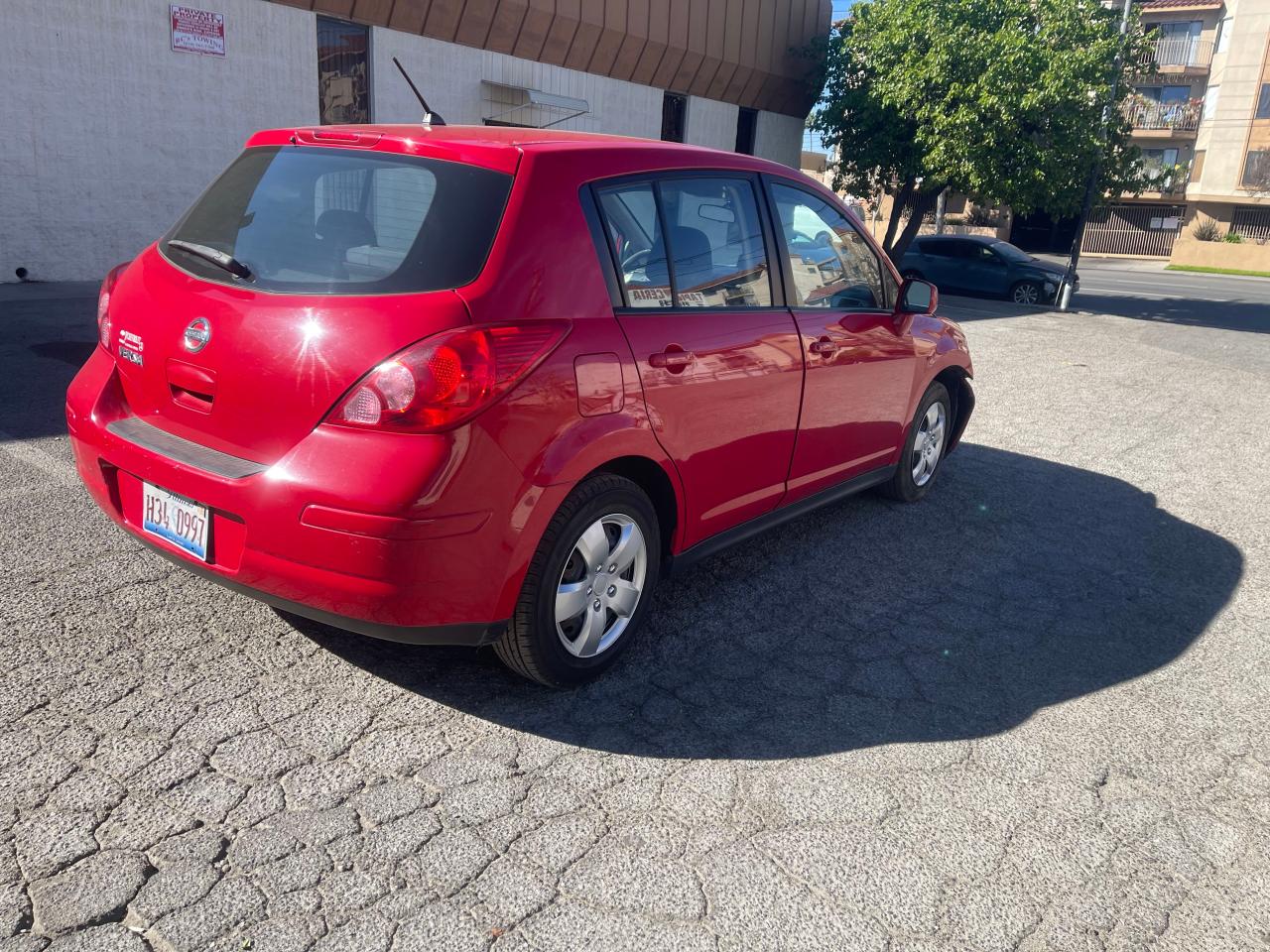 Photo 4 from auction – 2009 NISSAN VERSA S with VIN 3N1BC13E89L388126