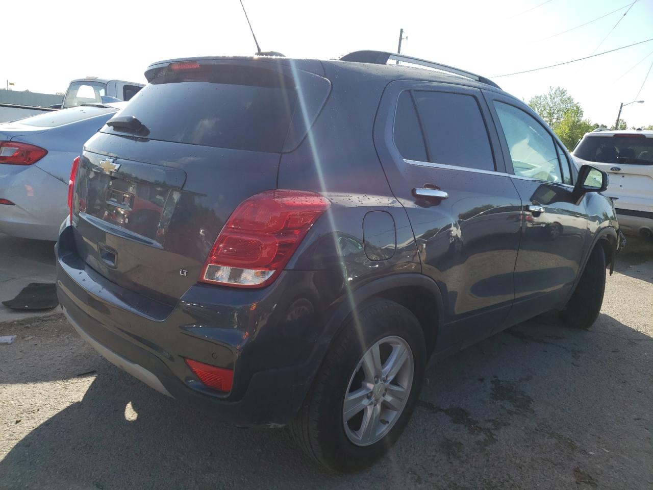Photo 4 from auction – 2019 CHEVROLET TRAX 1LT with VIN 3GNCJLSB5KL390455