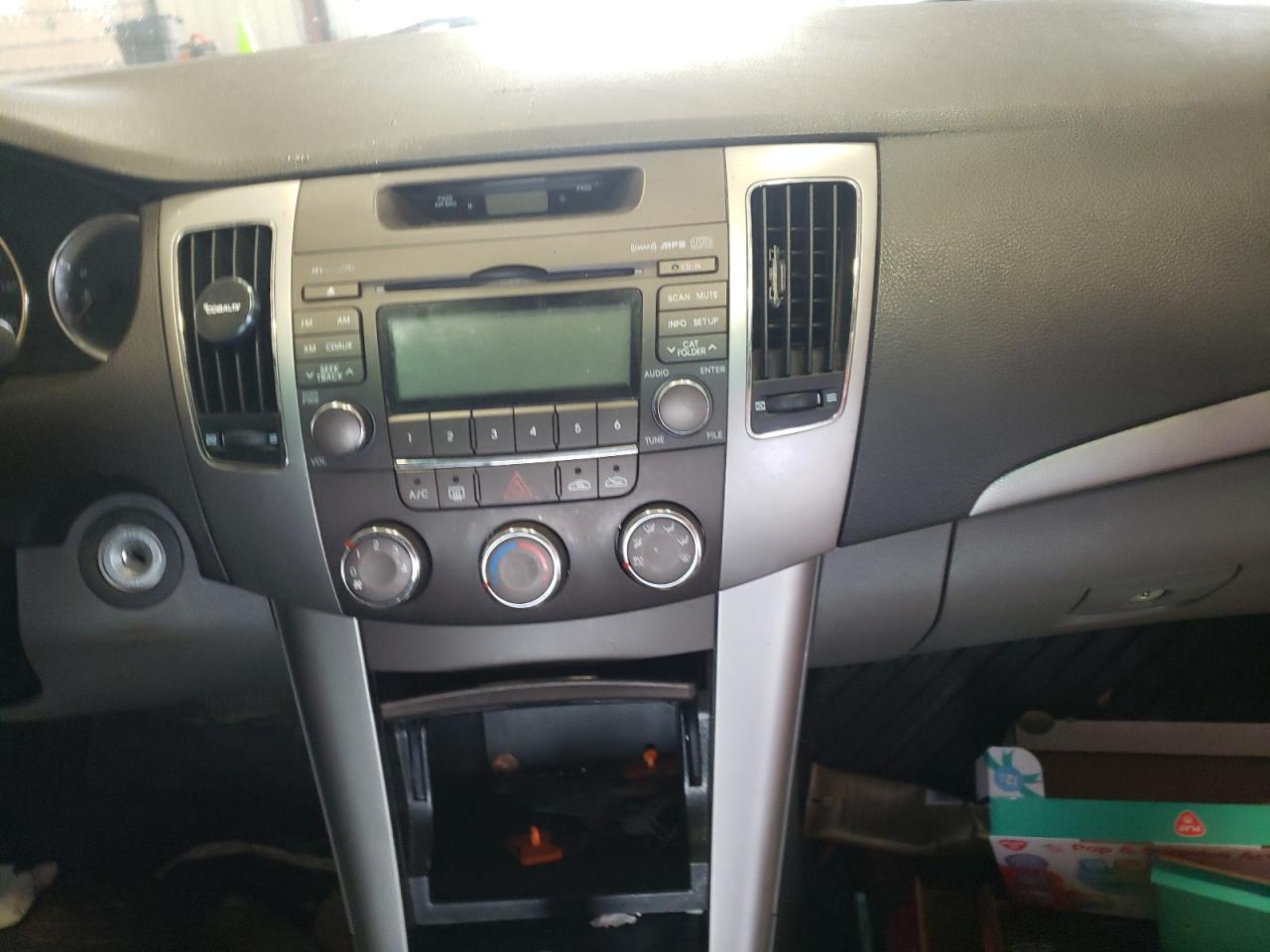 Photo 9 from auction – 2009 HYUNDAI SONATA GLS with VIN 5NPET46C19H539572