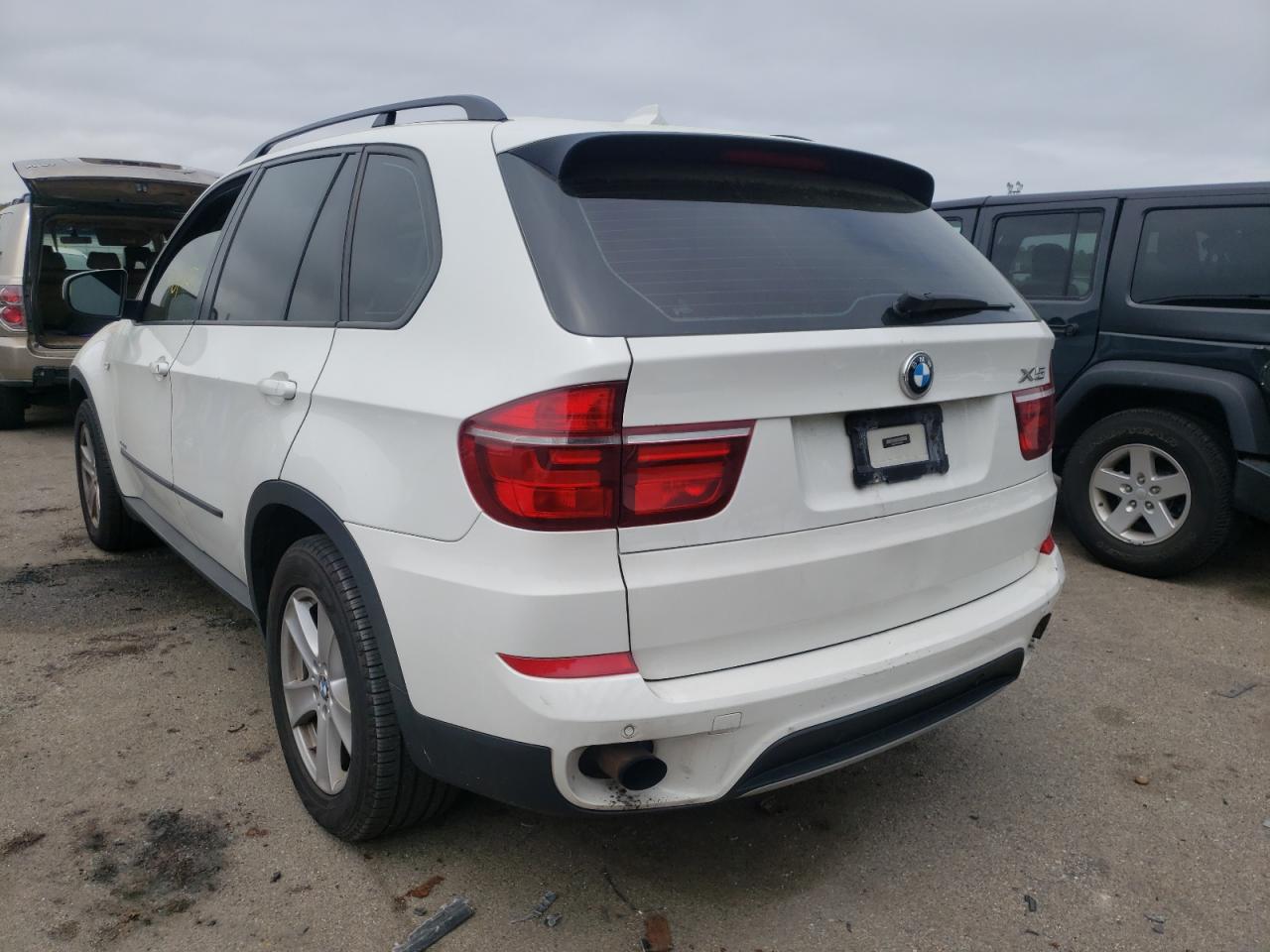 Photo 3 from auction – 2012 BMW X5 XDRIVE3 with VIN 5UXZV4C57CL758829