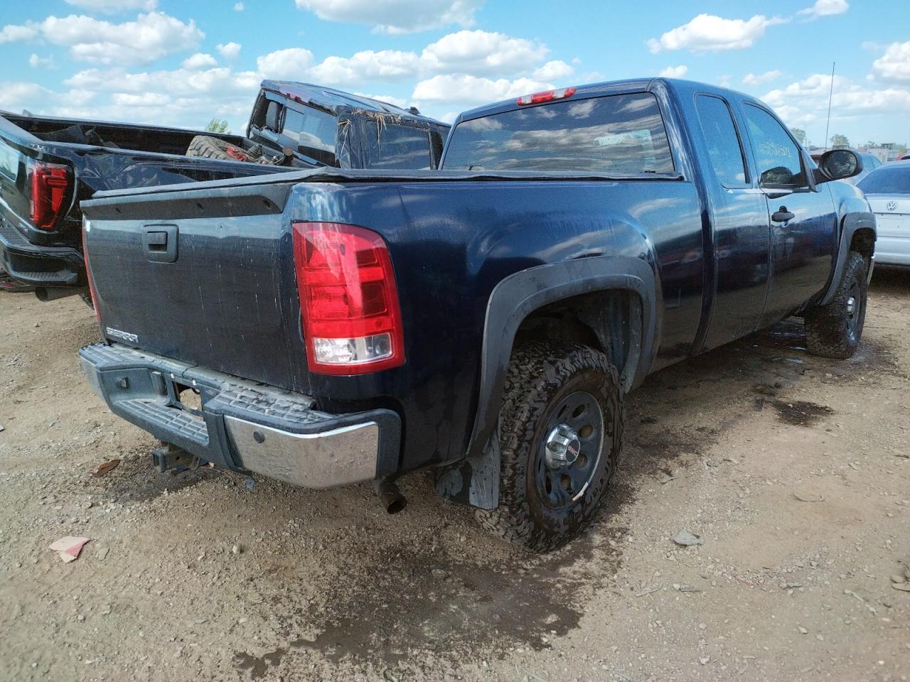 Photo 4 from auction – 2007 GMC NEW SIERRA with VIN 2GTEC19C671571359