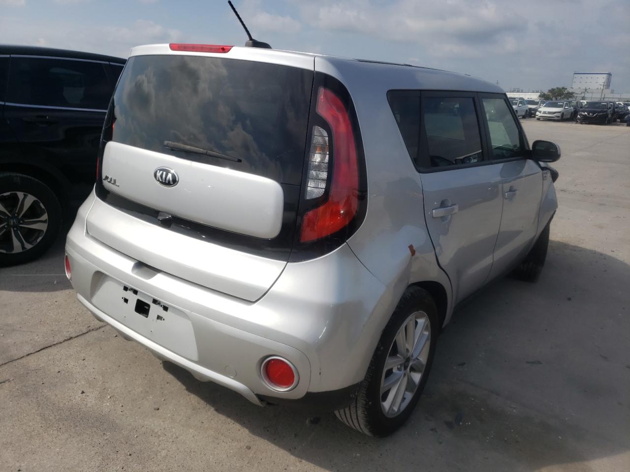 Photo 4 from auction – 2019 KIA SOUL + with VIN KNDJP3A51K7699161