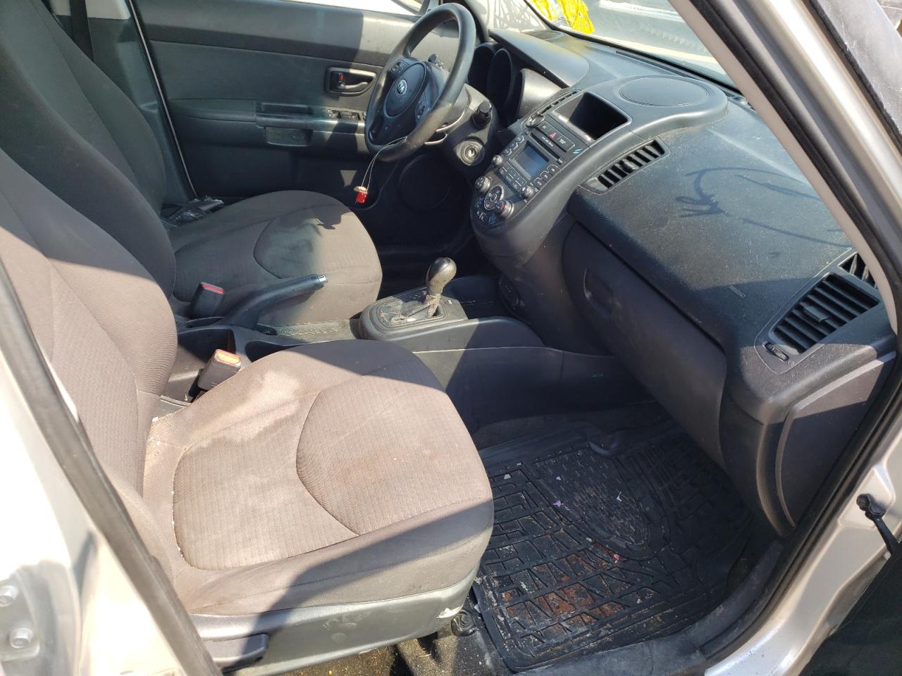Photo 5 from auction – 2013 KIA SOUL with VIN KNDJT2A54D7563955