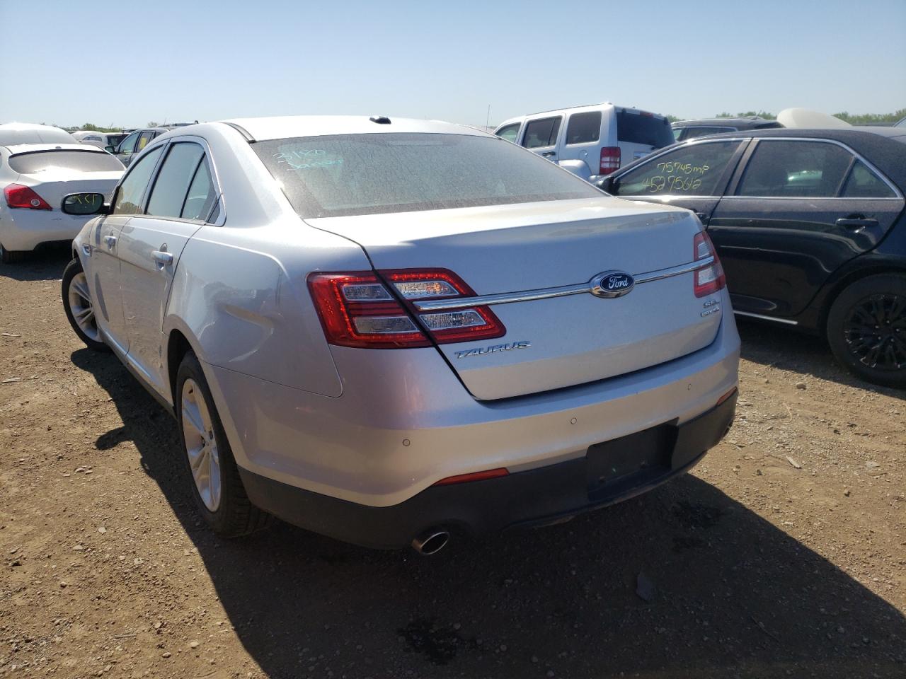 Photo 3 from auction – 2016 FORD TAURUS SEL with VIN 1FAHP2E8XGG119013
