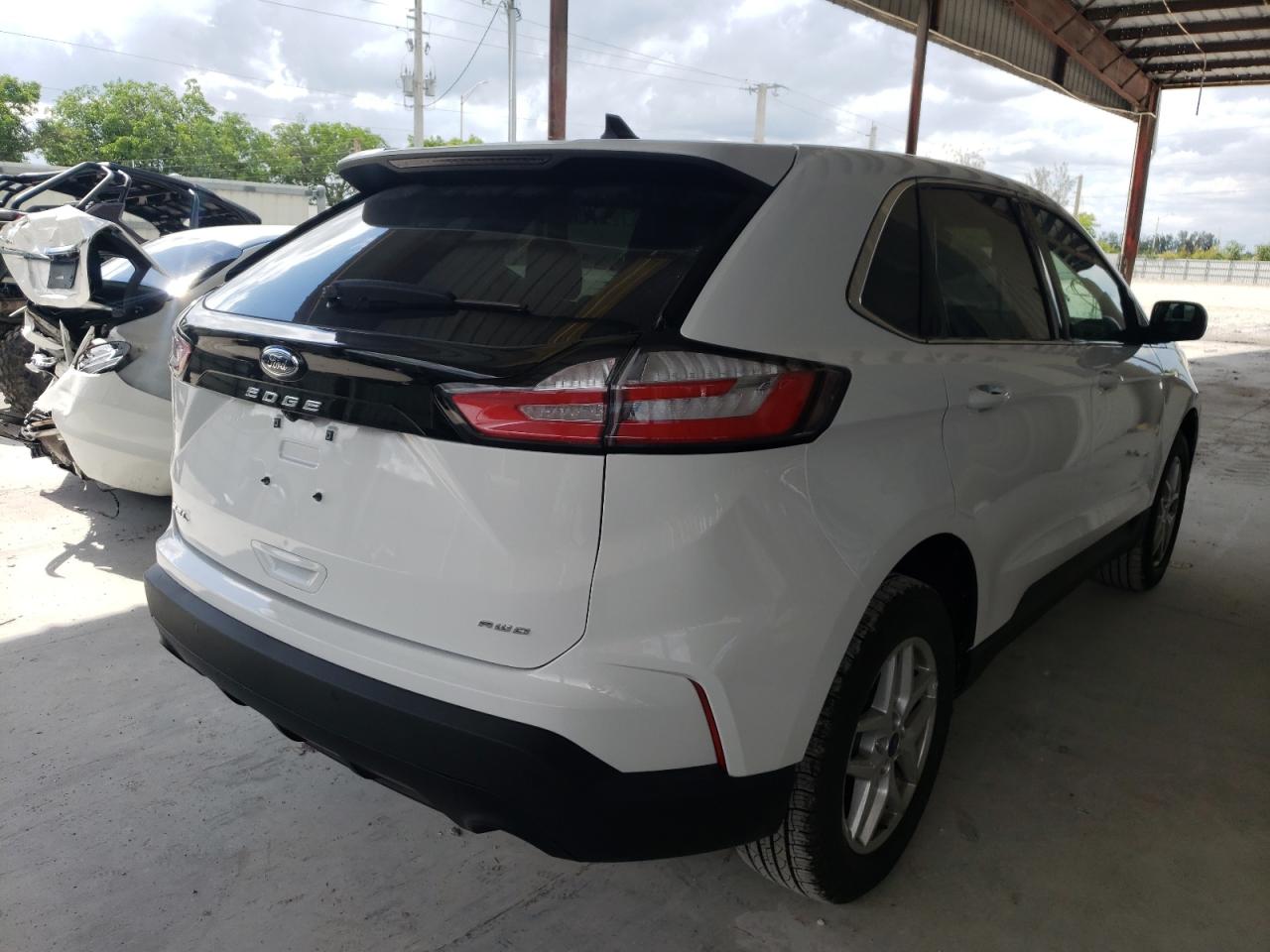 Photo 4 from auction – 2022 FORD EDGE SEL with VIN 2FMPK4J92NBA39428
