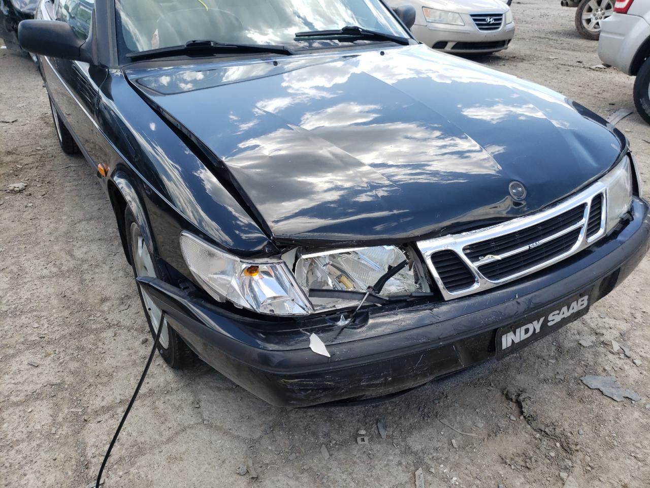 Photo 9 from auction – 1998 SAAB 900 SE TUR with VIN YS3DF78N9W7002203