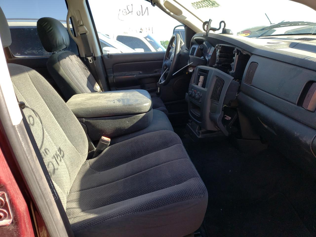 Photo 5 from auction – 2003 DODGE RAM 1500 S with VIN 1D7HA18Z73S152753