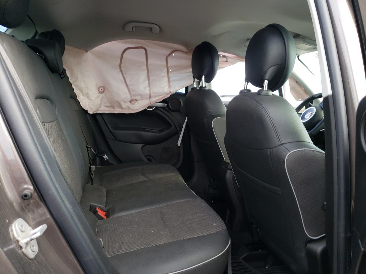 Photo 17 from auction – 2016 FIAT 500X TREKK with VIN ZFBCFYCT9GP496887