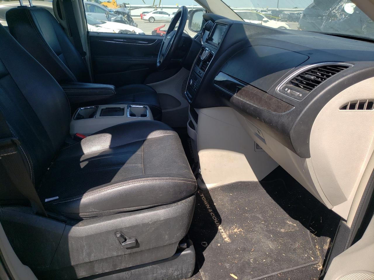 Photo 5 from auction – 2014 CHRYSLER TOWN & COU with VIN 2C4RC1CG8ER113172