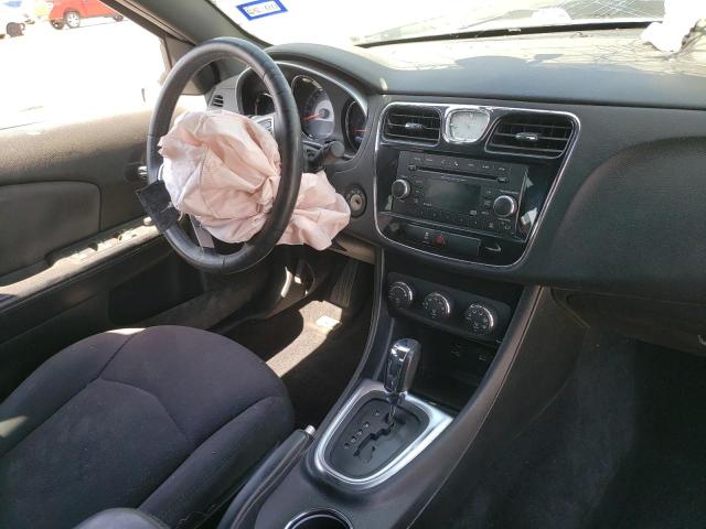 Photo 9 from auction – 2012 CHRYSLER 200 TOURIN with VIN 1C3CCBBG7CN305789