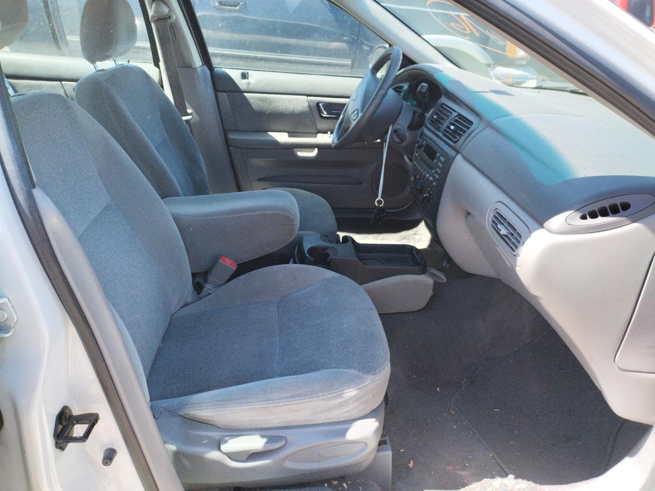 Photo 5 from auction – 2002 FORD TAURUS SES with VIN 1FAFP55262G226539