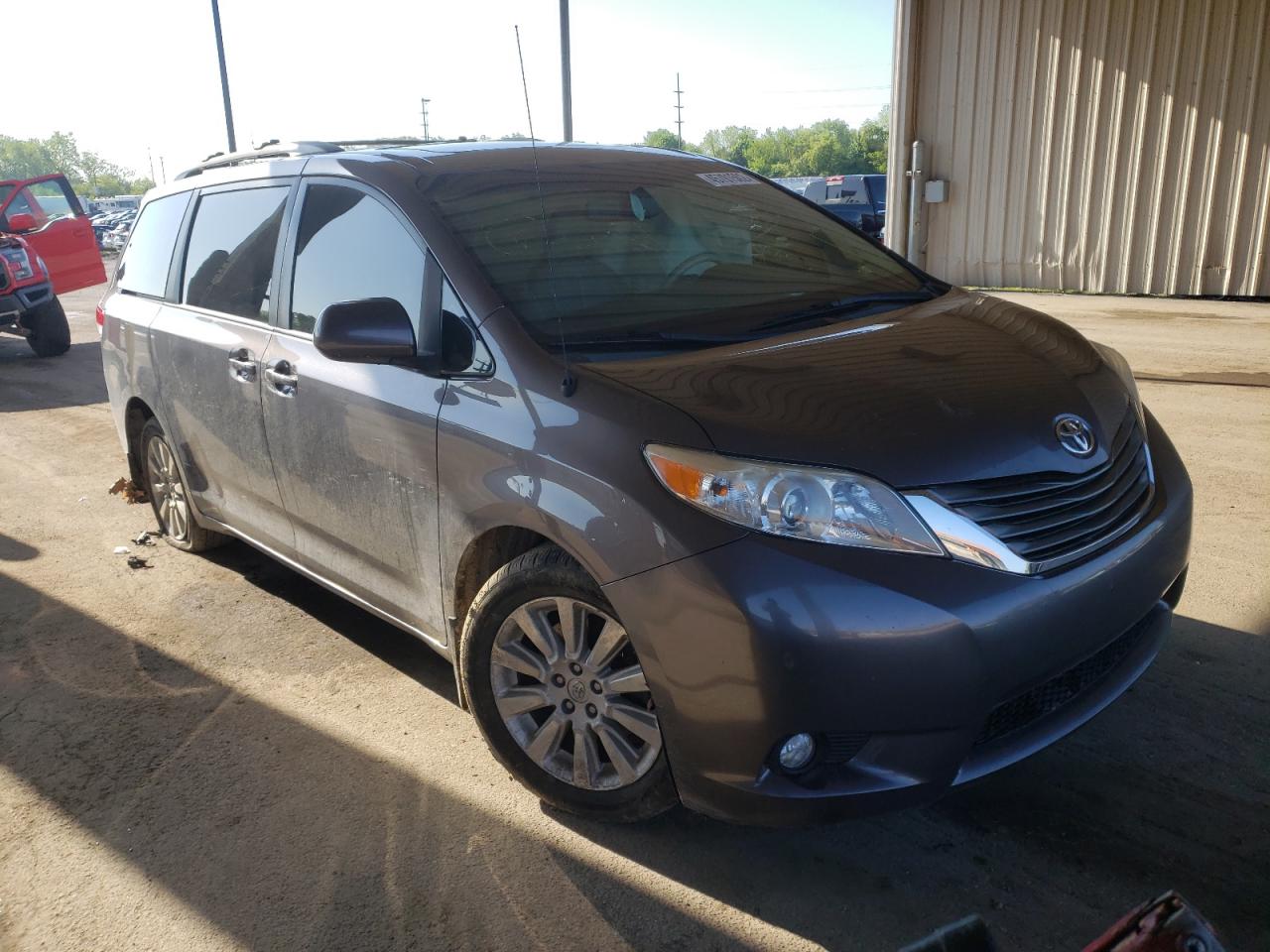 TOYOTA SIENNA XLE 2014 with VIN 5TDDK3DC2ES087681 - Photo from auction