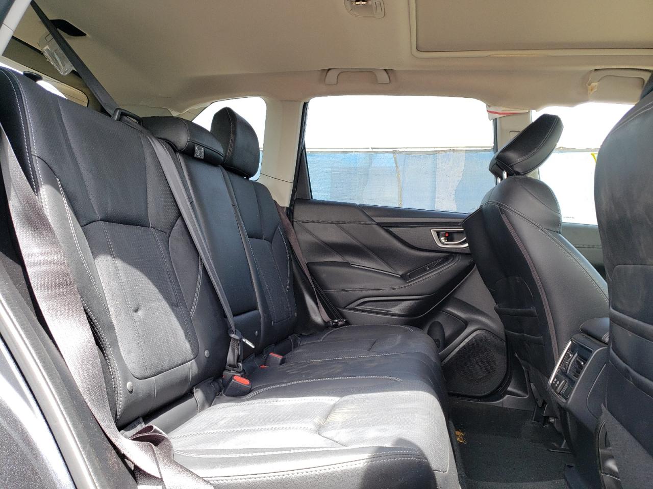 Photo 6 from auction – 2019 SUBARU FORESTER L with VIN JF2SKAUCXKH475447