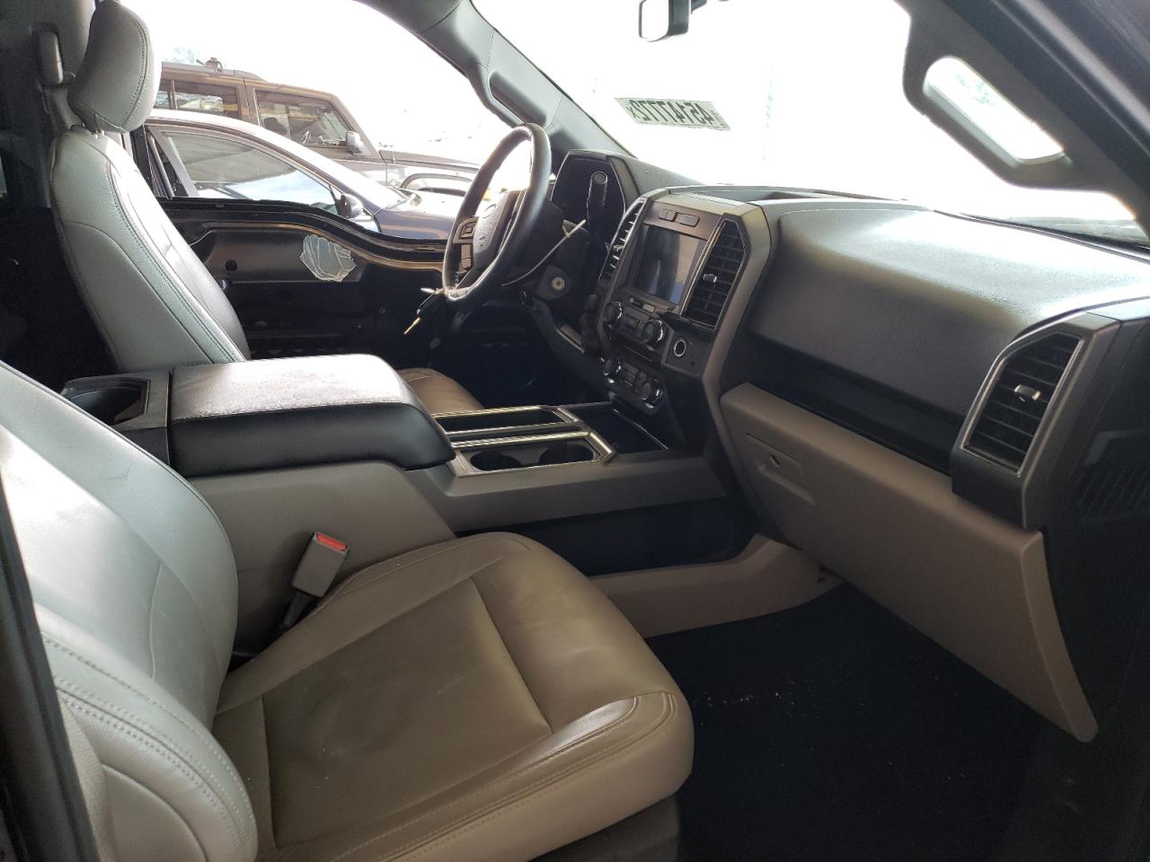 Photo 18 from auction – 2017 FORD F150 SUPER with VIN 1FTEW1EF8HFC55575