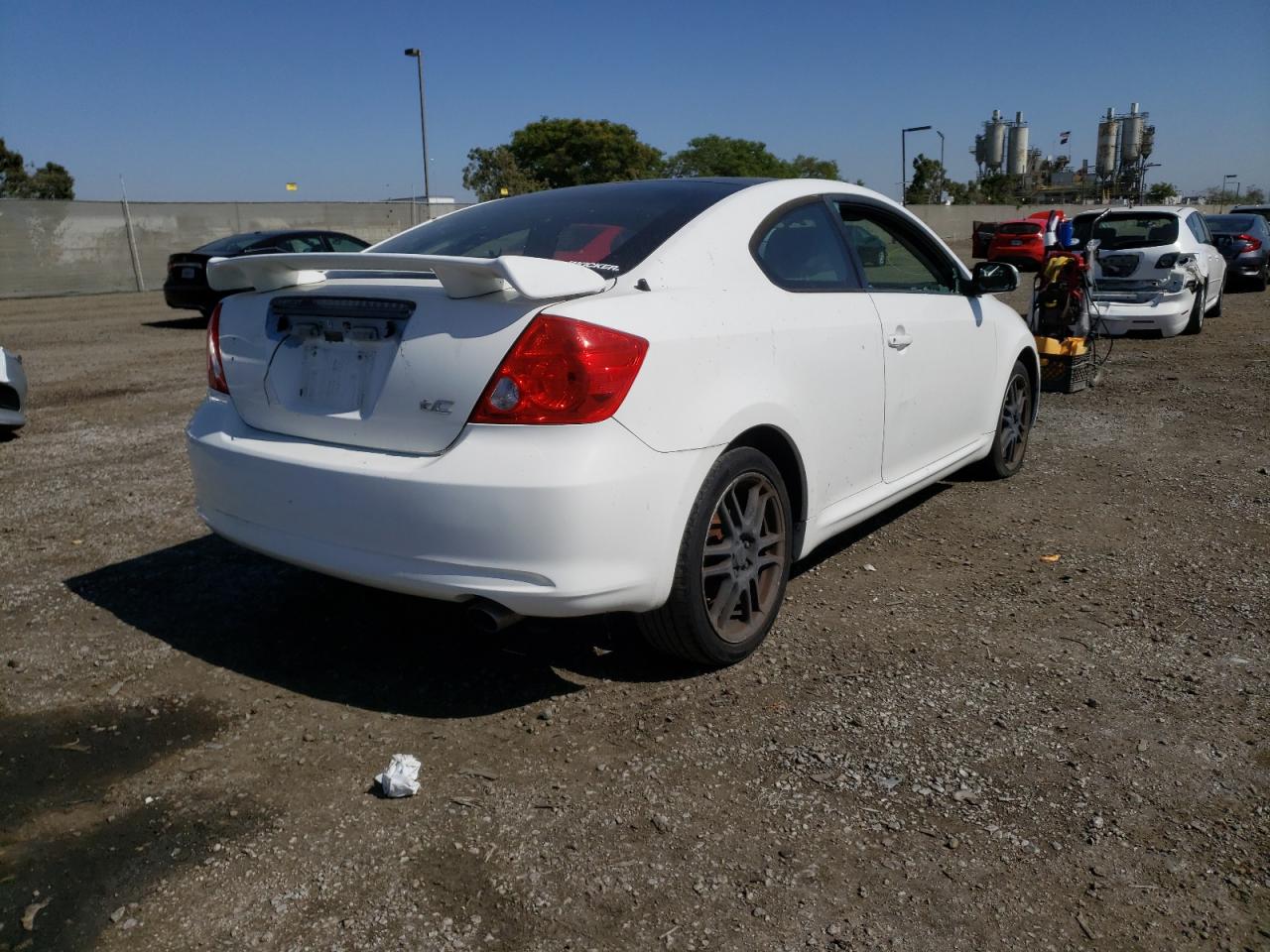 Photo 4 from auction – 2006 TOYOTA SCION TC with VIN JTKDE177460115228
