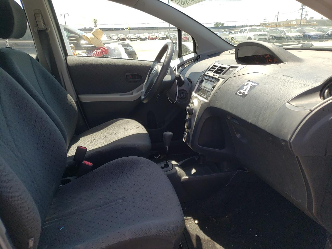 Photo 5 from auction – 2011 TOYOTA YARIS with VIN JTDKT4K36B5338166