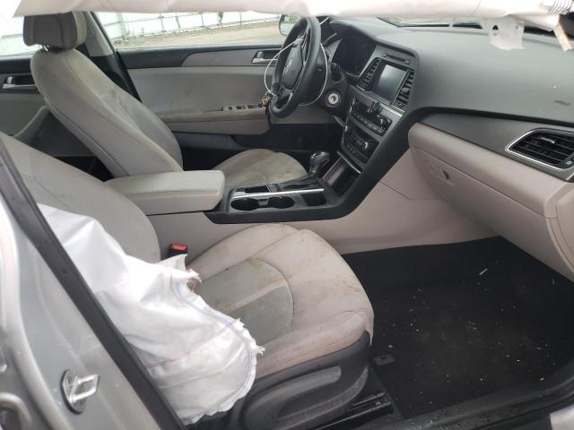 Photo 5 from auction – 2016 HYUNDAI SONATA SE with VIN 5NPE24AF8GH387730